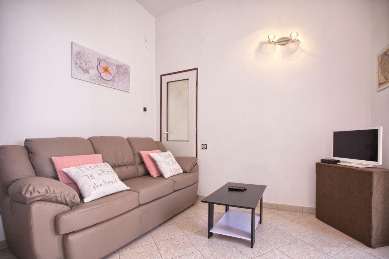 Apartment Rosy Πούλα Εξωτερικό φωτογραφία