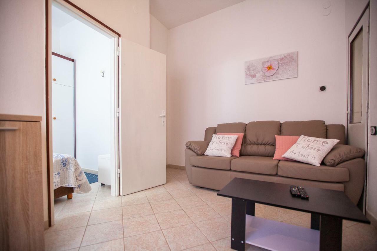 Apartment Rosy Πούλα Εξωτερικό φωτογραφία