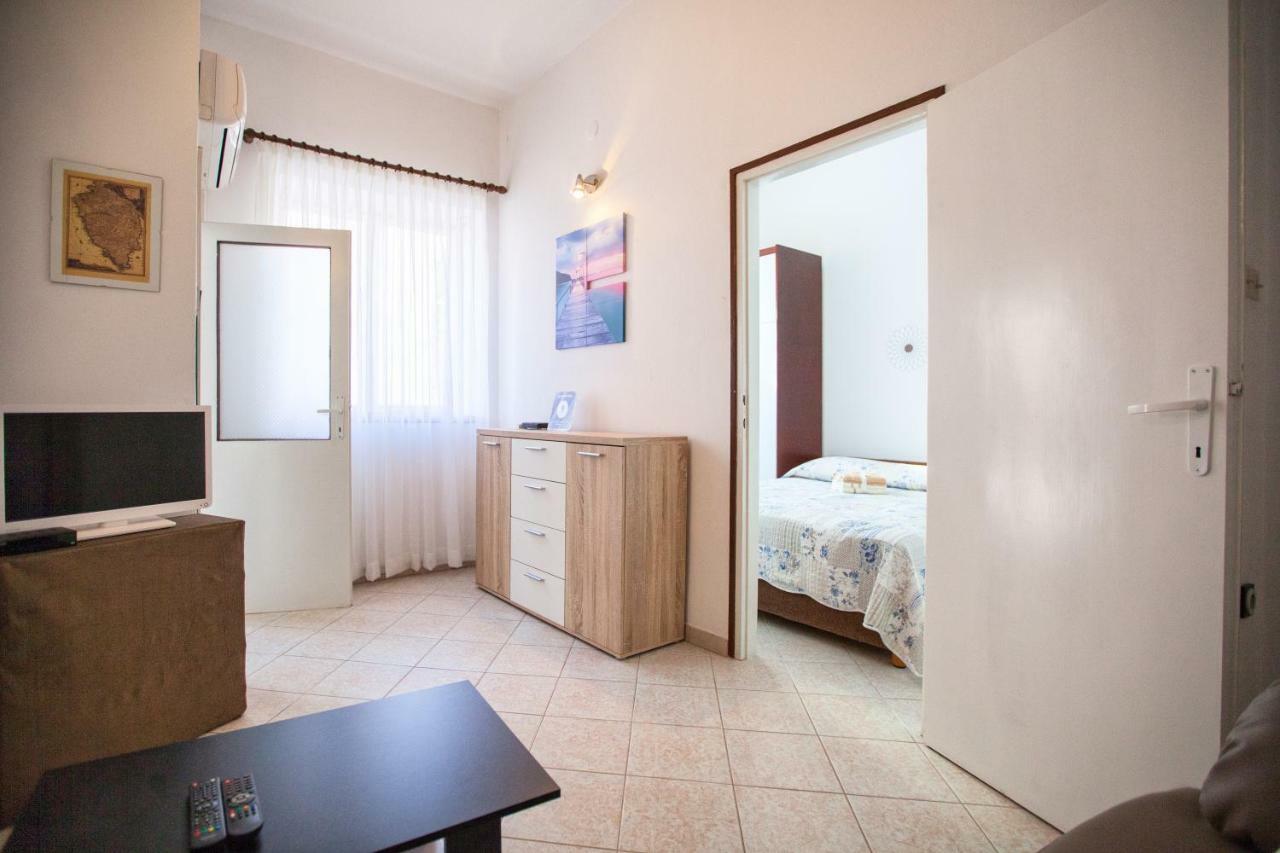 Apartment Rosy Πούλα Εξωτερικό φωτογραφία
