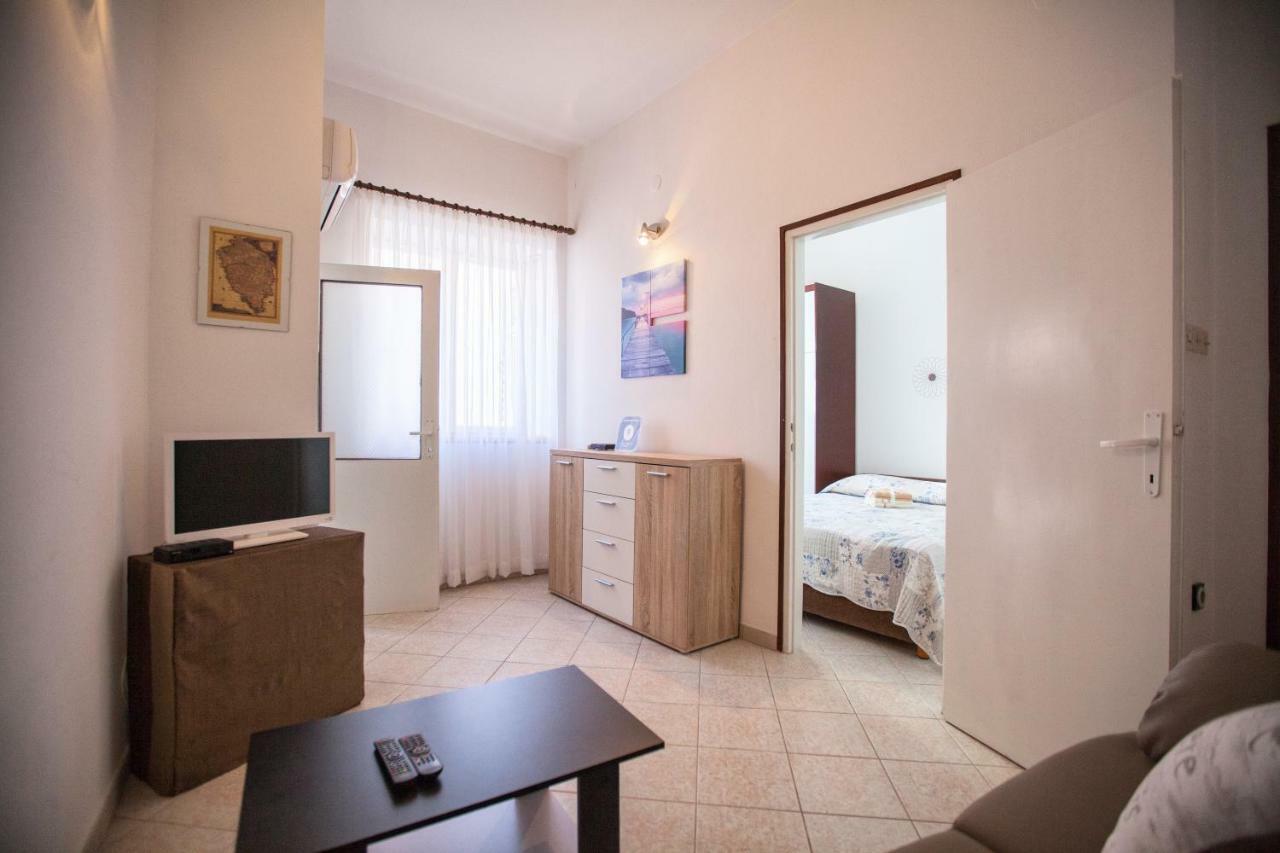 Apartment Rosy Πούλα Εξωτερικό φωτογραφία